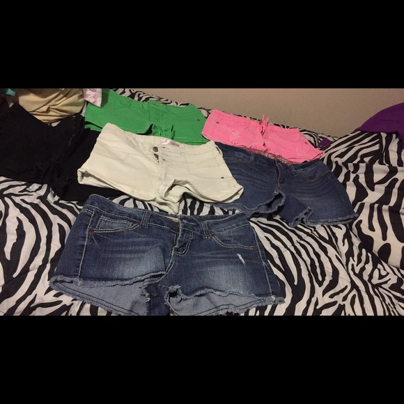 Shorts - Picture 5 of 5